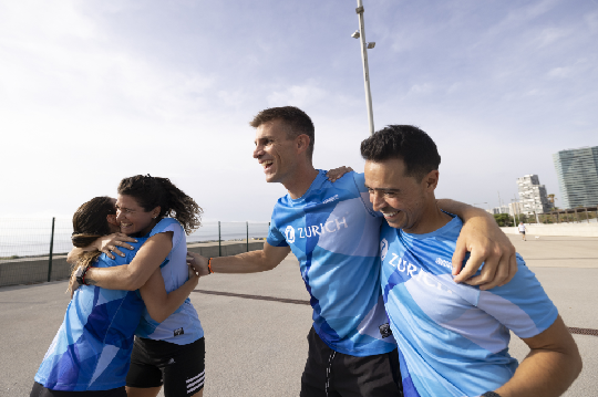 Grupo de runners celebrando
